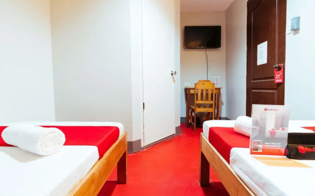 RedDoorz Plus @ Rizal Avenue Palawan