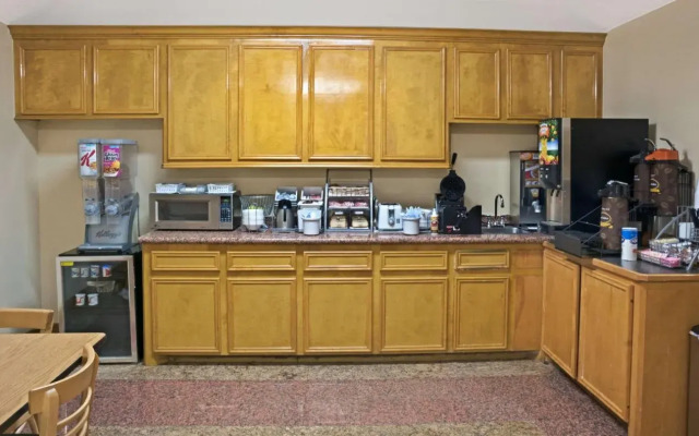 SureStay Studio by Best Western Conroe Downtown