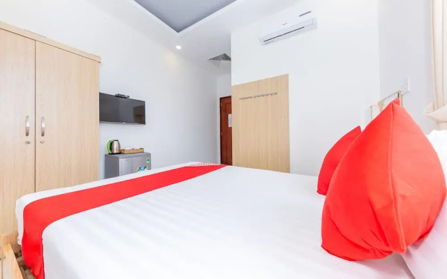 Duy Nhat Hotel by OYO Rooms