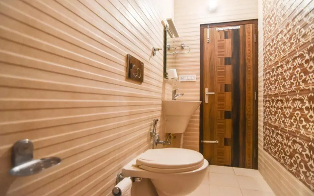 Dhanlaxmi Apartments