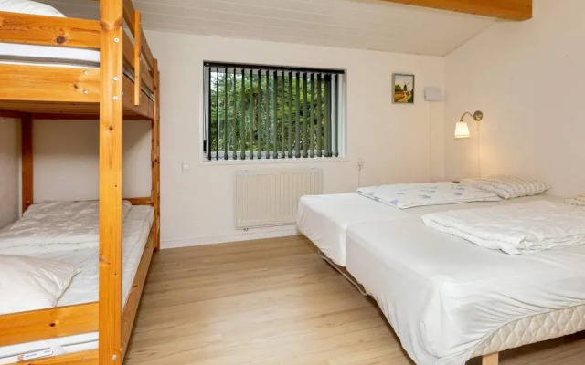 4 Star Holiday Home in Hals