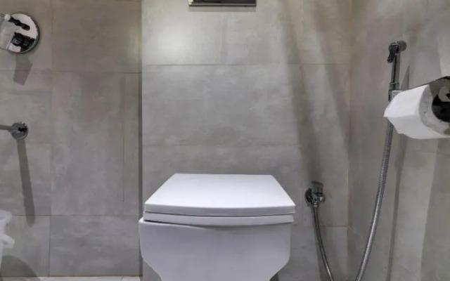 OYO 17371 Platinum Inn