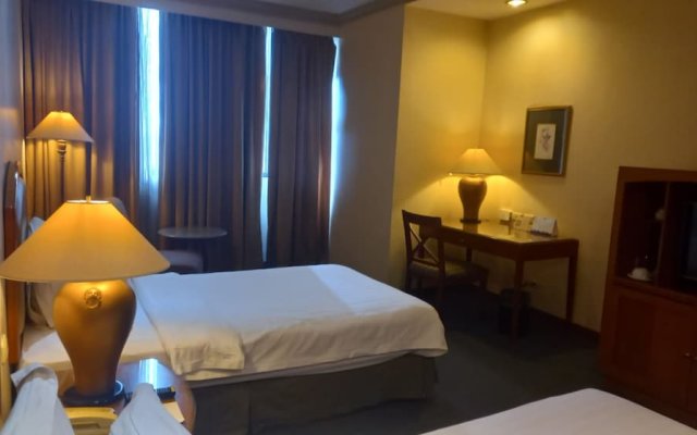Capital O 914 Makati Palace Hotel