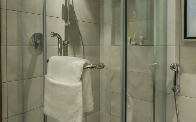 Crowne Plaza Nairobi Airport, An Ihg Hotel
