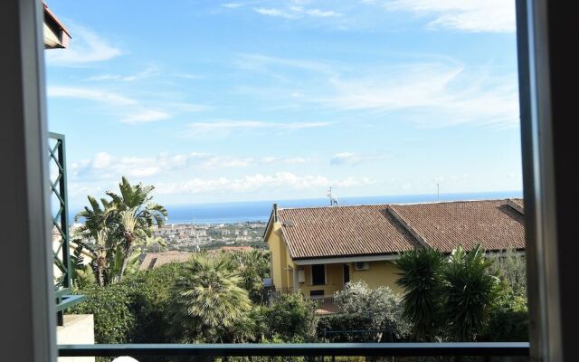 Guest House Villa "Contea di Aci"