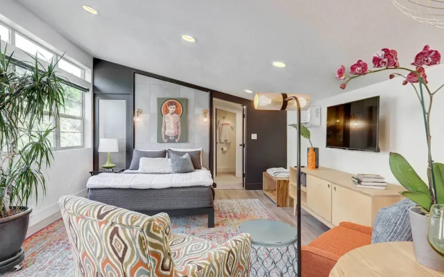 Stylish & Modern Boise Studio w/ Foothills Views!