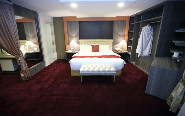 Al Khatiri Hotel – Guest Rooms – Kota Bharu