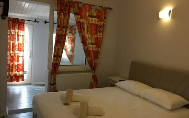 4 Oda Butik Otel