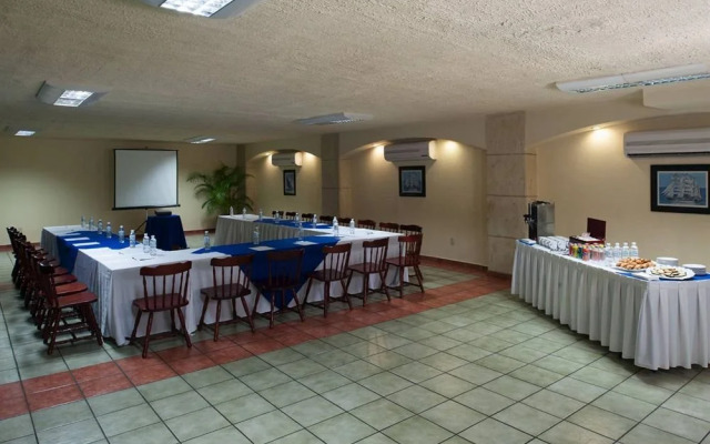 Club Embarcadero Pacifico