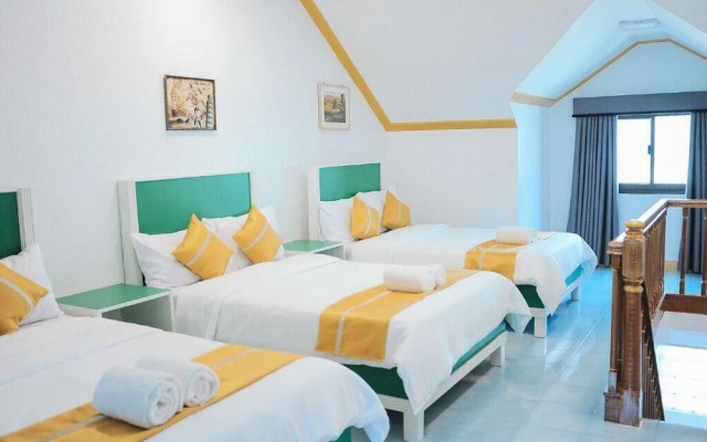 Villa Excellance Beach & Wavepool Resort