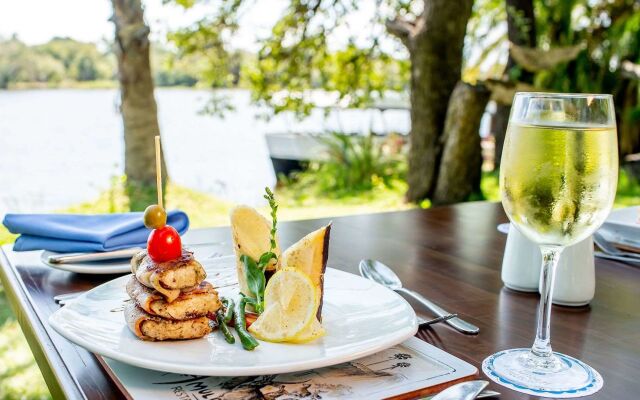 A'Zambezi River Lodge