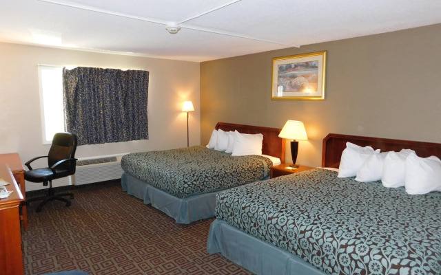 Days Inn by Wyndham West Branch Iowa City Area