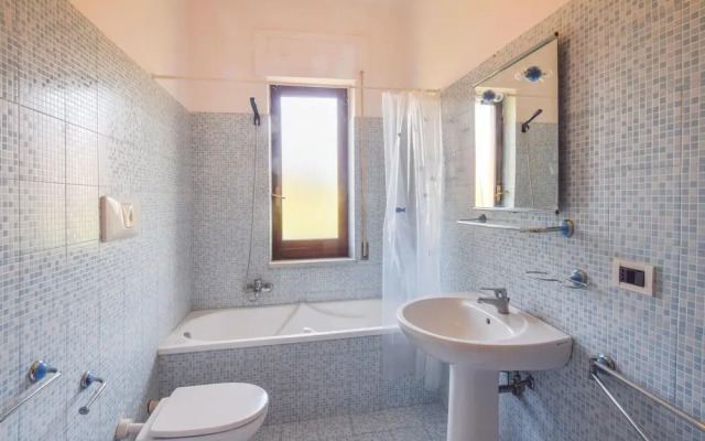 Beautiful Apartment in Falerna Marina With Wifi and 3 Bedrooms