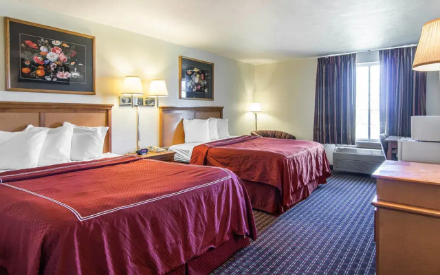 Rodeway Inn & Suites