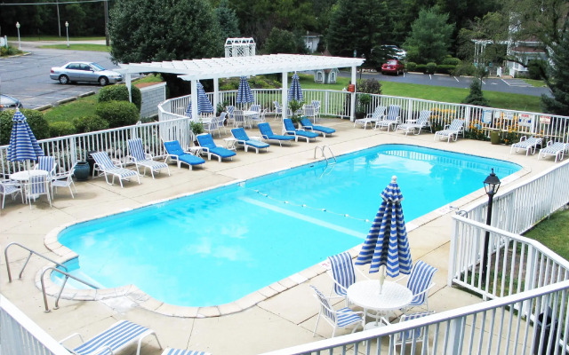 The French Country Inn Lake Geneva