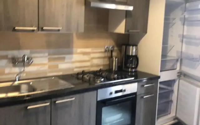 Bel Appartement Meublé À Yaoundé - Odza
