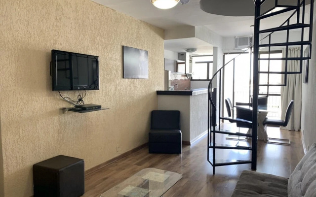 Pineapples F1106 Copacabana Penthouse and Pool