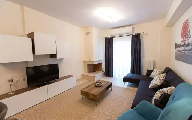 V Luxury Apartment 2