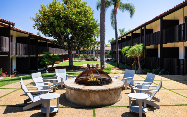 Best Western Plus Pepper Tree Inn