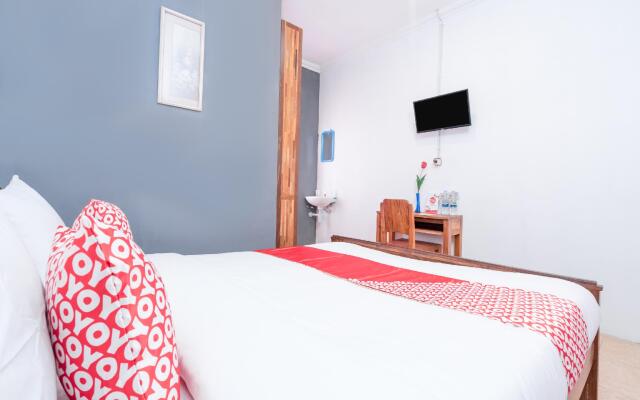 OYO 1592 Gading 4u Homestay