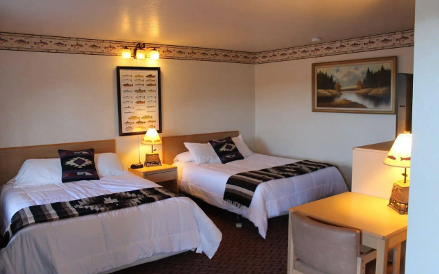 The Riverside Ranch RV Park, Motel & Campground