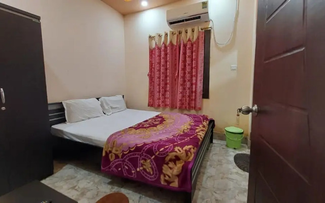 Goroomgo M S M Residency Puri