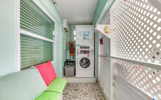 Clearwater Beach Hideaway: Walkable Location!