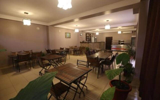 Hotel Kalipso on Prospekt Mira 250
