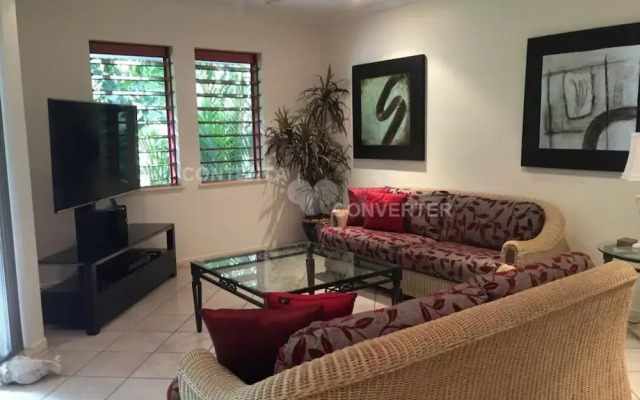 Oasis 4 at Palm Cove