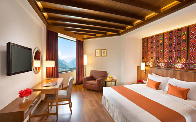 Sterling Manali