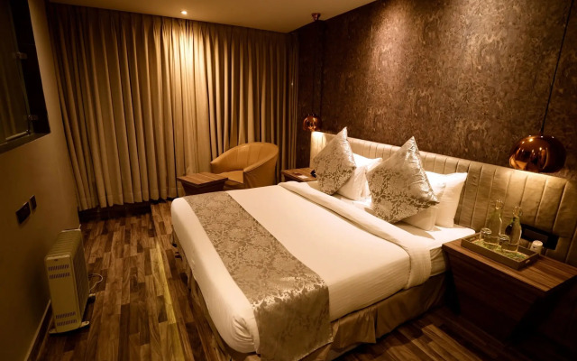 Sterling Palm Bliss - Rishikesh