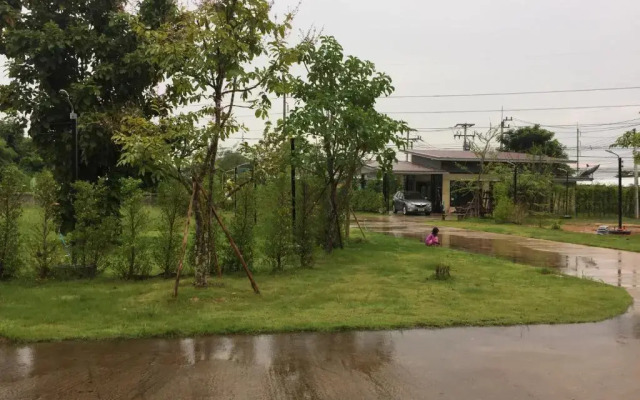 Na Kabin Resort