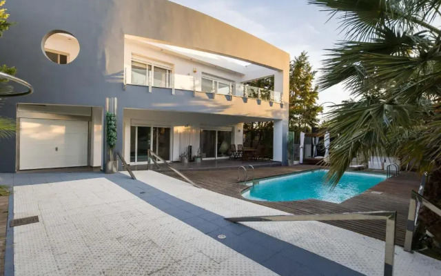 Villa BOND with private swimming Pool - 3m deep