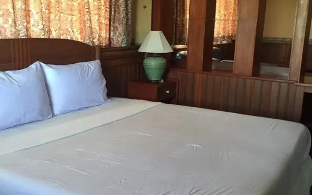 Sabai Hotel Lopburi
