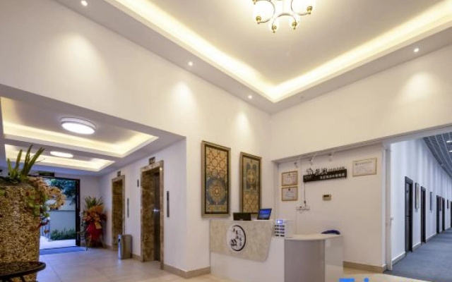 Sanya Yalong Bay Flower Water Residence