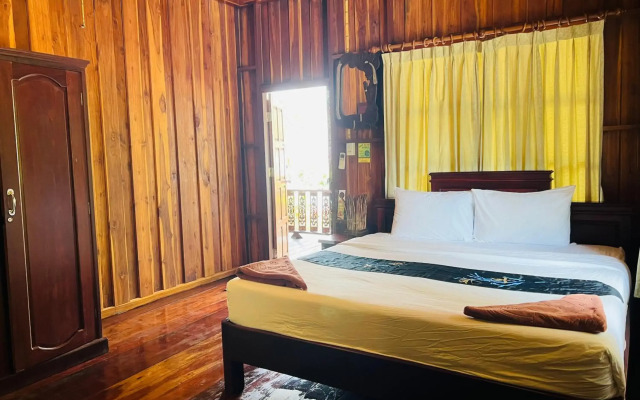 Tharathip Resort