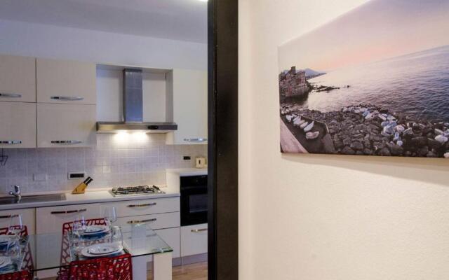 ALTIDO Elegant 1 BR Apt moments from the Sea