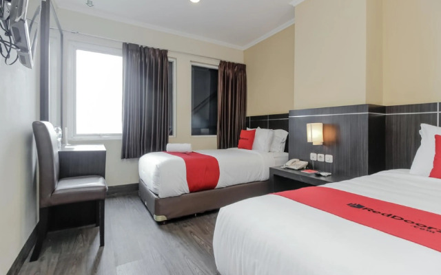 RedDoorz Plus @ Thamrin