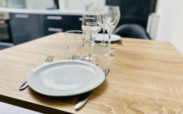 JACUZZI dans appartement T2 centre-ville