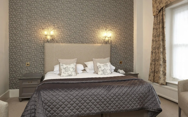 The Royal Hotel
