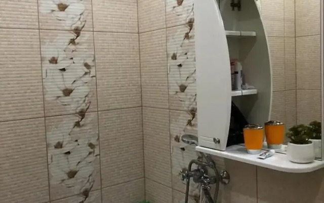 Comfort Apartments on Zapolnaya 60 apt 178