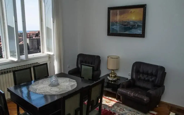 Apartment Gloria