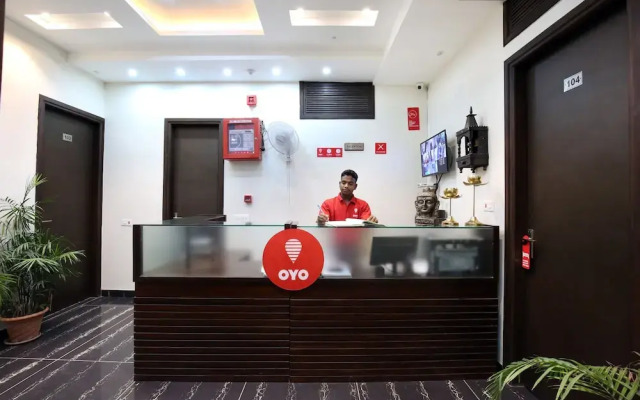 OYO 4897 Hotel The 13een
