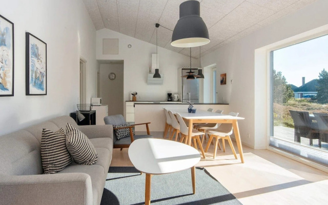 Spacious Holiday Home in Rømø near Sea