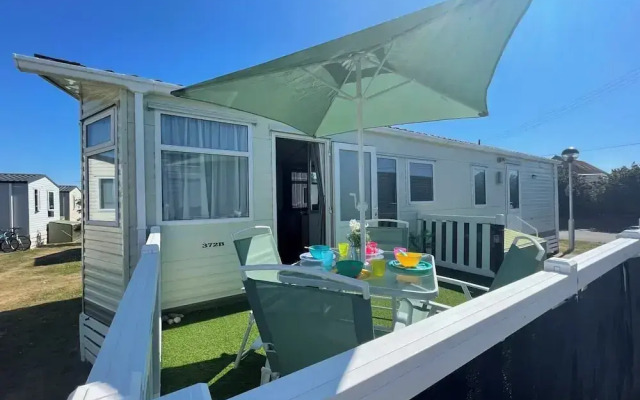 27 Tower View Pevensey Bay Holiday Park Beach