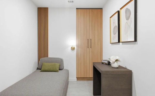 Stylish Miami Stay for 5 Guests