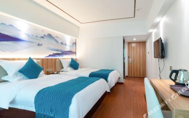 Lingnanchun Hotel（Wuyang Xincheng Store）