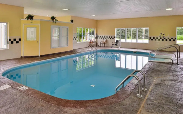 Red Roof Inn Sandusky - Milan