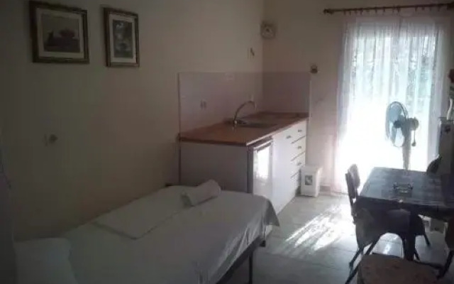 Aktaion Hotel