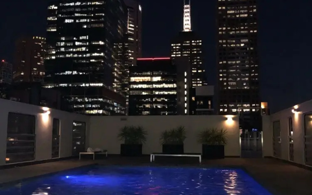 King Deluxe Apartments